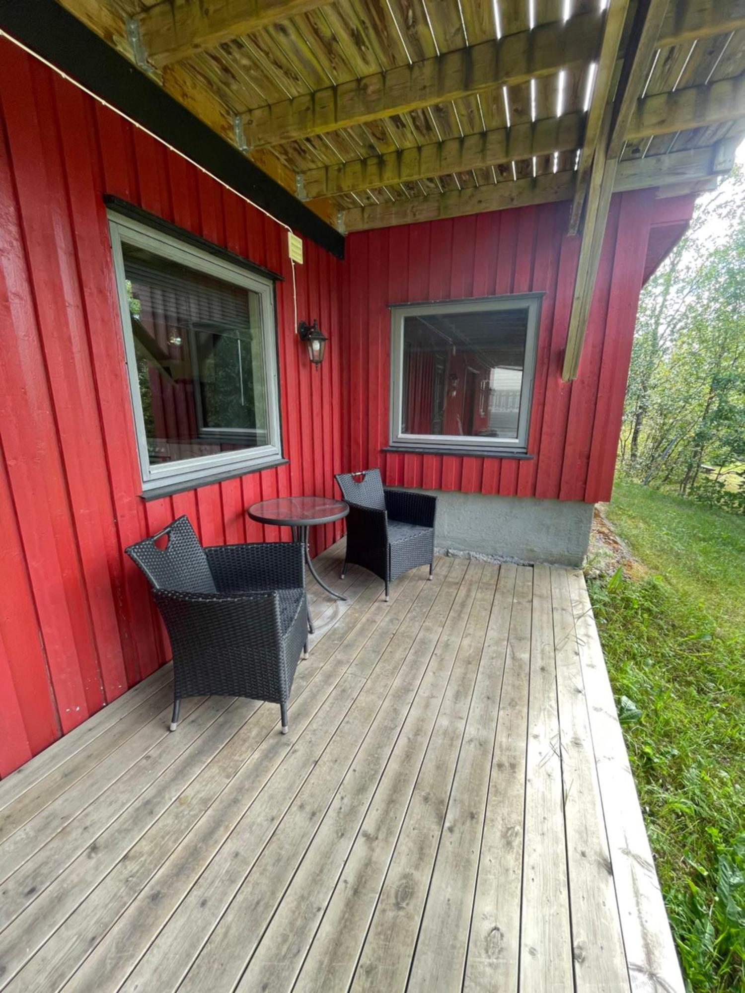 Sentral Og Romslig Leilighet Naert Senja Finnsnes Exterior photo
